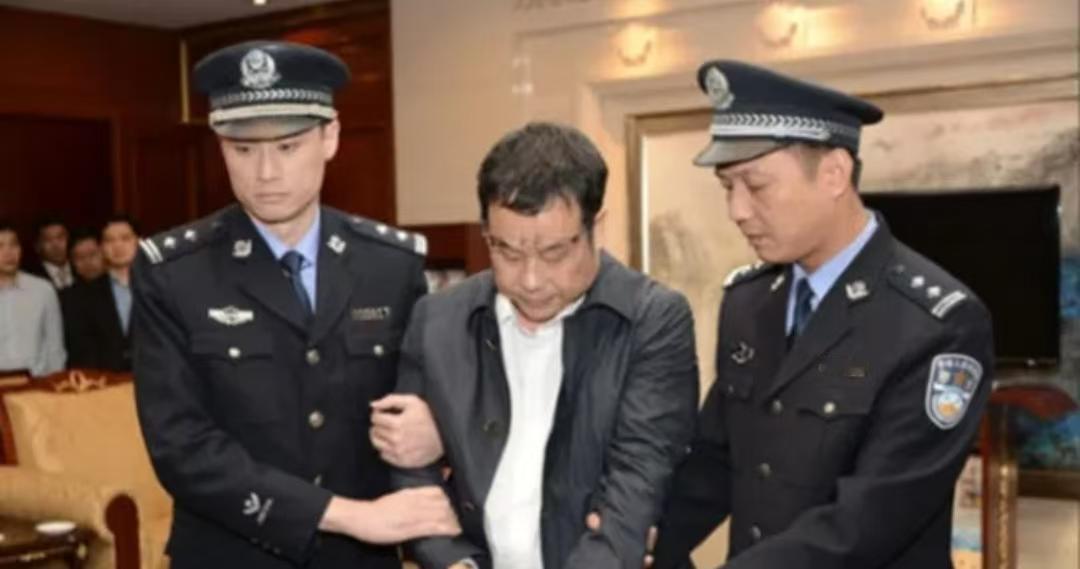 备战倒计时18个月，有人还在顶风签违规合同？战场从不等人！战前清障绝非摆姿