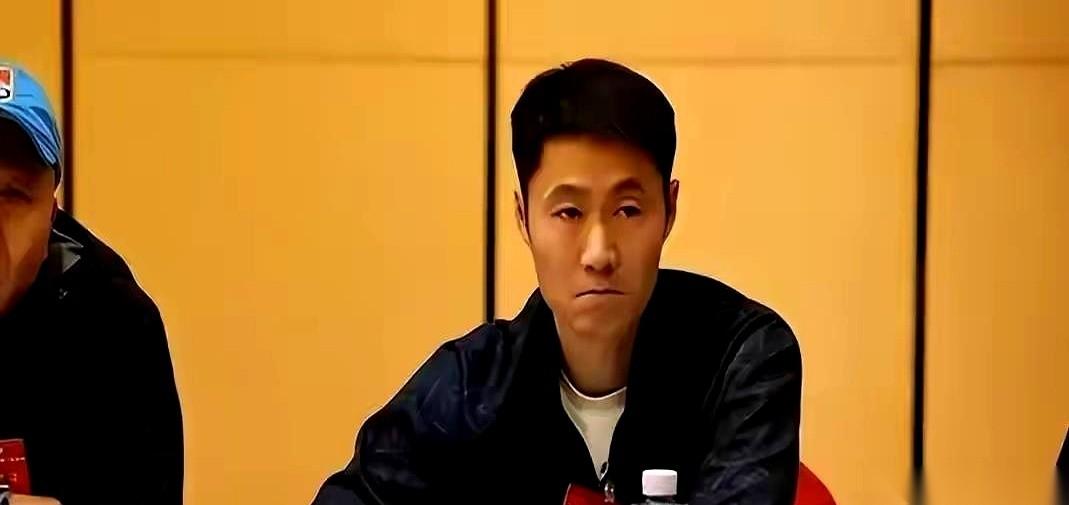 最近关于国乒梯队选拔的讨论里，王励勤成了一个绕不开的名字。当初他顶着漫天口水，硬