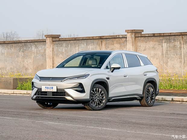 15.5万起！比亚迪宋UltraEV定档3.26，闪充标配把B级SUV卷疯了