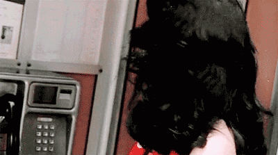 上一代港星里邱淑贞绝对不是最美的，但一定是最具风情的女星之一，同款的还有翁虹、钟