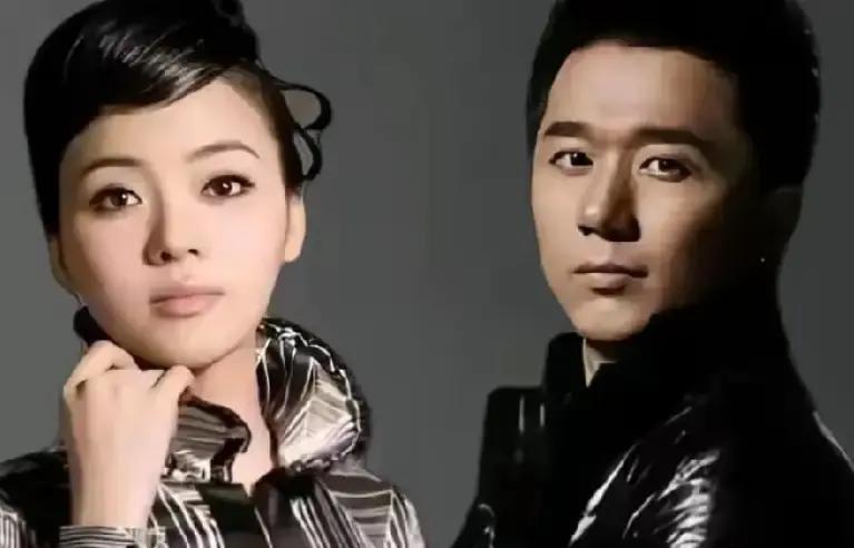 歌唱家陈思思在1999年办完离婚手续后，转身收拾行李，以特招身份进入了二炮文工团