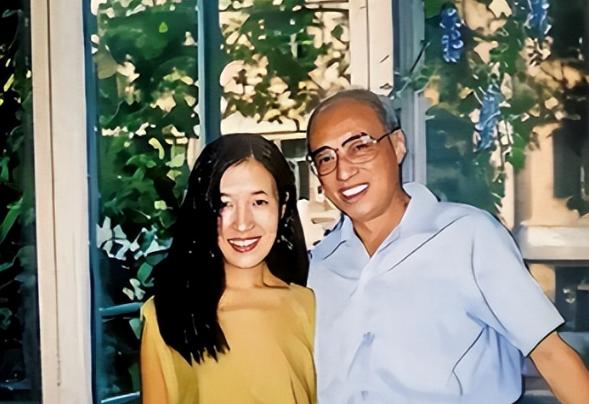 1986年，65岁的火箭专家杨南生娶了29岁的张严平，张严平的父母不同意