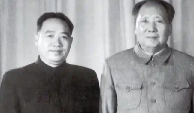 2015年，100岁的汪东兴临终前说出了一个与毛主席有关的秘密，并且含泪说道：“