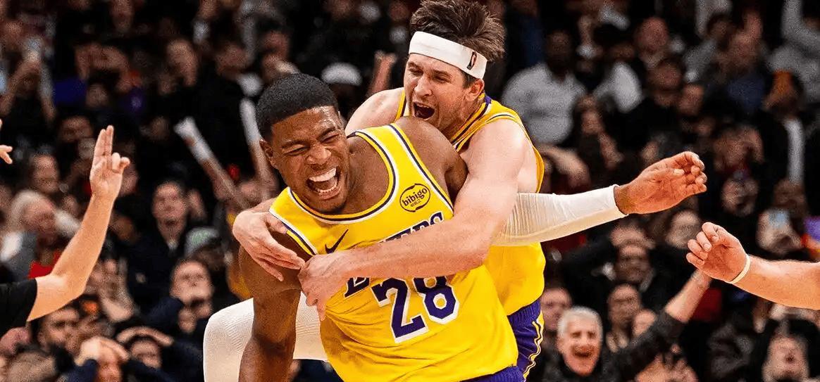 他就是这个水平，今天进攻差，防守更差，今天湖人有机会追分赢的，就是被他葬送了，湖