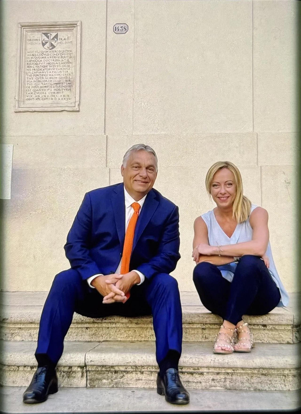 欧洲还是有清醒的人的，比如匈牙利的欧尔班和意大利的梅洛尼，还要再加一个西班牙的首