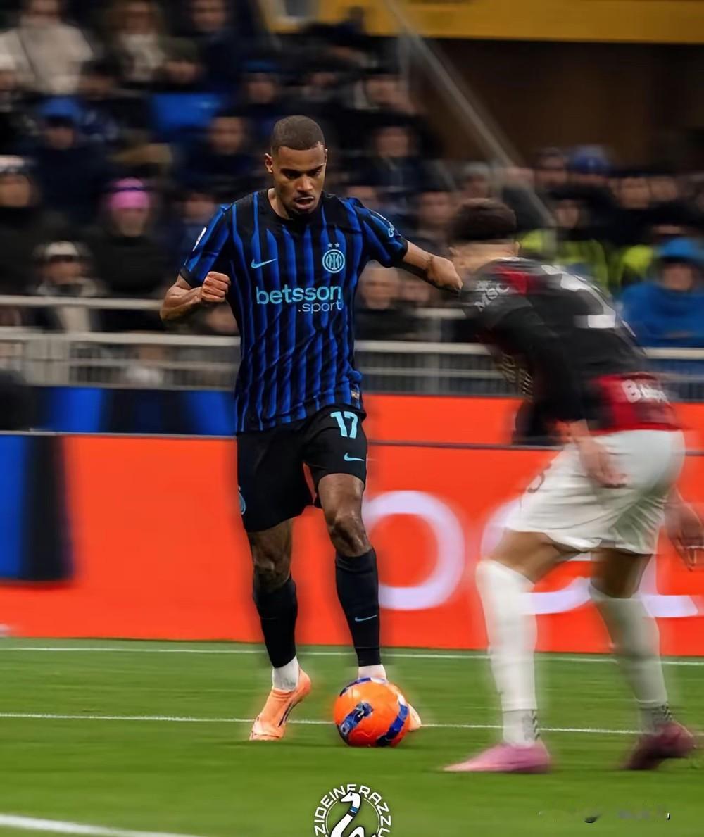 还有救？国际米兰0：1败北米兰德比，本赛季鲜有出场的迪乌夫在80来分钟竟然替补出