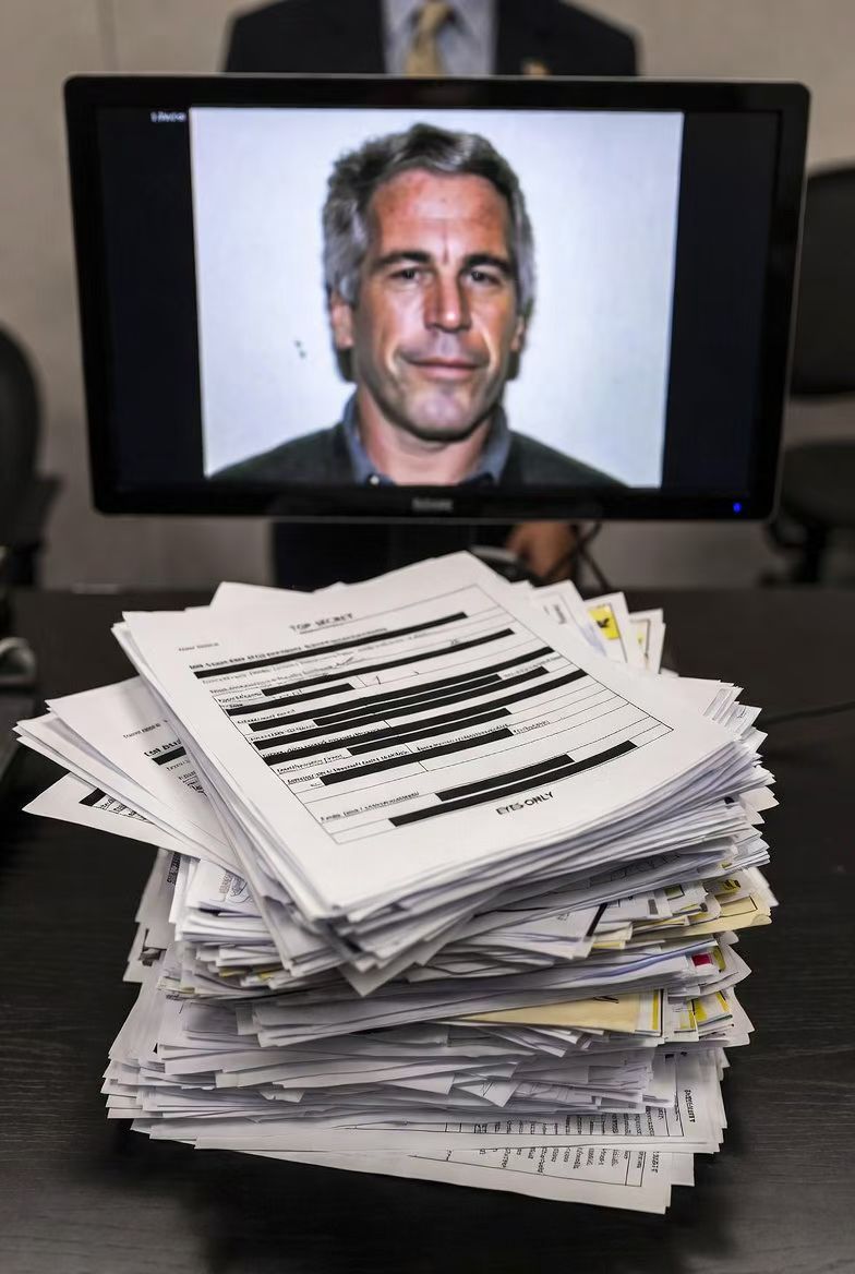 美国司法部最新公布的该案文档中，一封英国安德鲁王子前妻莎拉·弗格森发给爱泼斯坦的