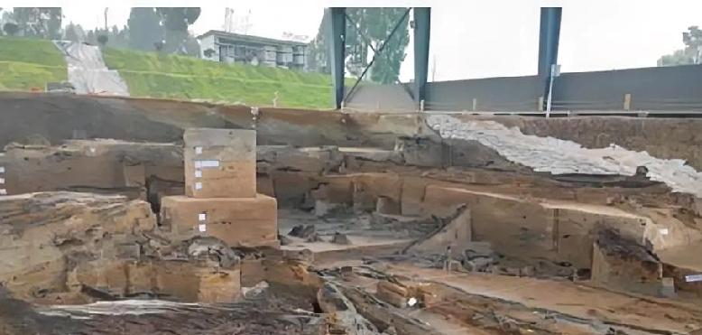 在黄土高原发现七万年前遗址黄土高原最近有了大发现！考古专家林砚带领的团队，