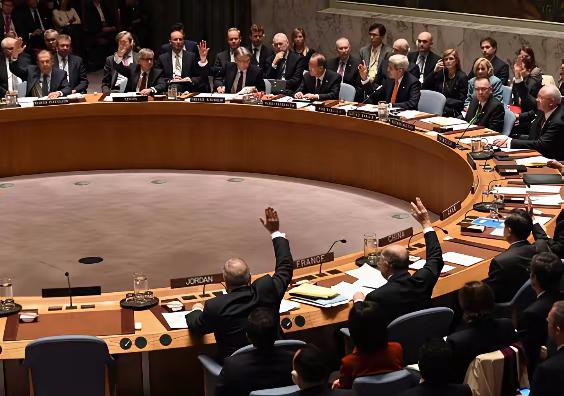 韩国网友宣称，中俄不是发达国家，请自觉让出“常任理事国”席位，不要逼我们动粗。