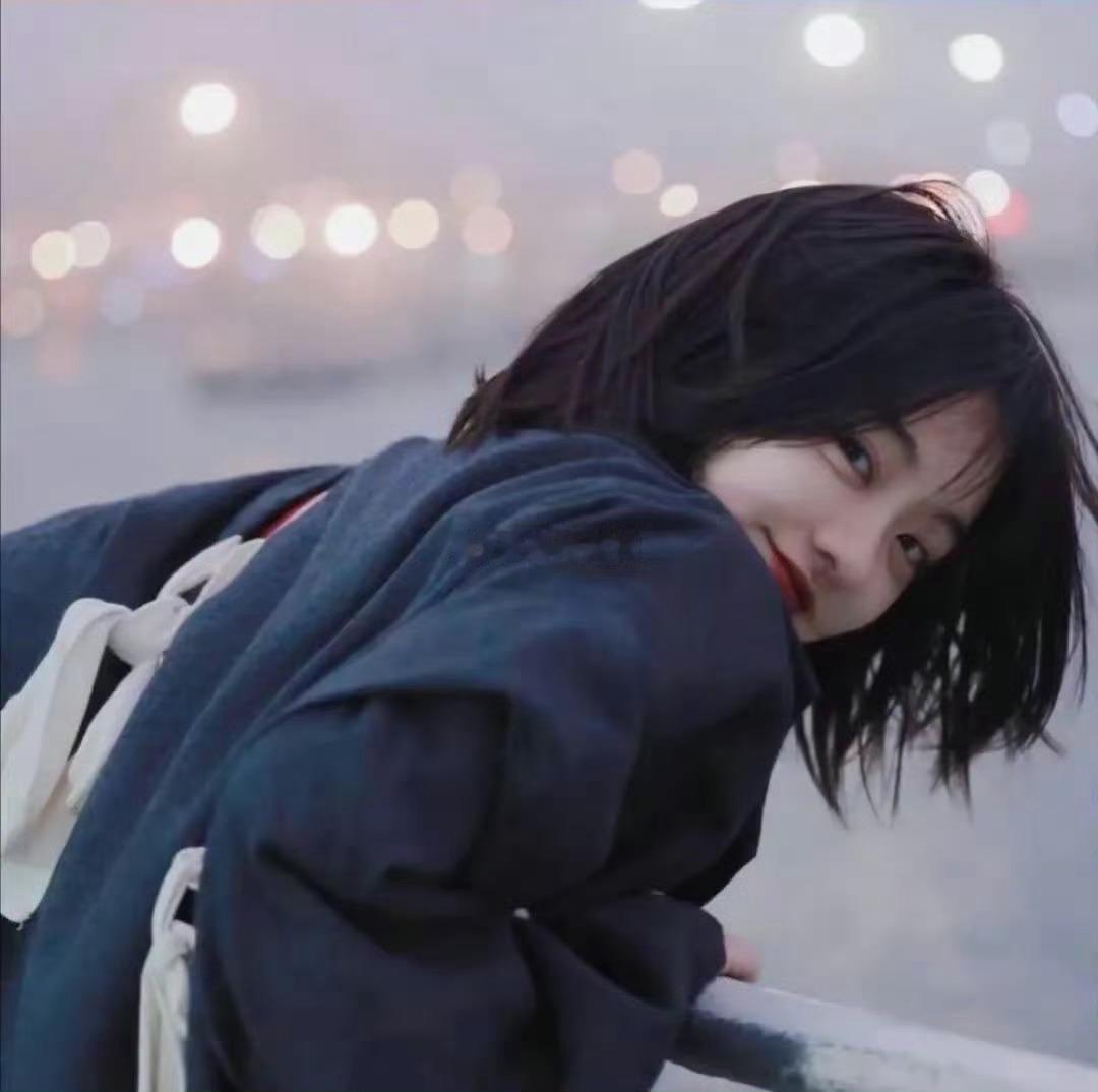 双鱼重视爱情，而且不管如今是什么状况，至少曾经的甜蜜幸福不是假的，双鱼就是无法从