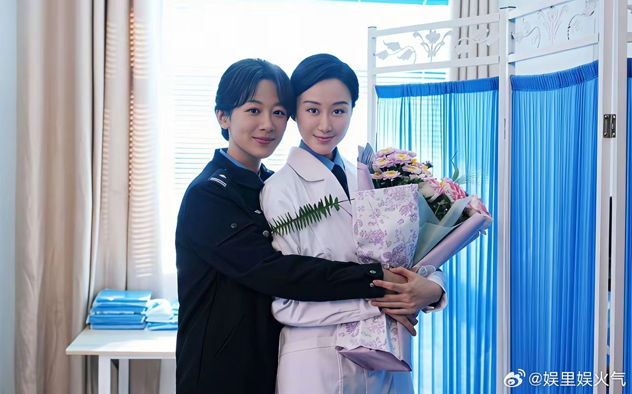 关系网曝光！生命树导演是杨紫闺蜜老公，整部剧熟人圈子藏得太深刷完白玉兰颁奖，大家