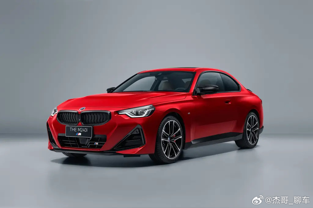 宝马2025款M240ixDrive双门轿跑车怎么样？喜不喜欢这款红色轿跑？​