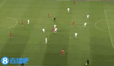 U16国足还是没有改掉各级国足的老毛病，突然一下就又不知道怎么踢球了，开场很快就