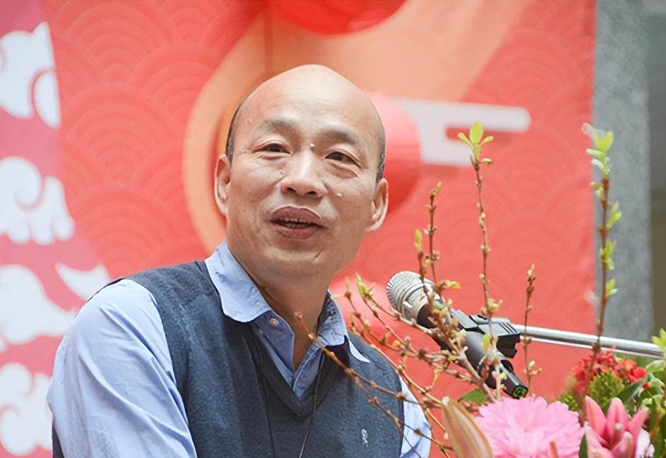 韩国瑜拎不清！韩国瑜的选择让人理解不了明明是该站出来的时刻却选择去还