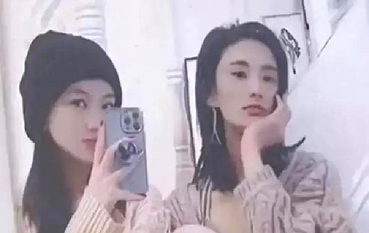 坐了11个小时国际航班落地北京，亲爹亲妈都不找，先去找小19岁的后妈逛街吃面，这