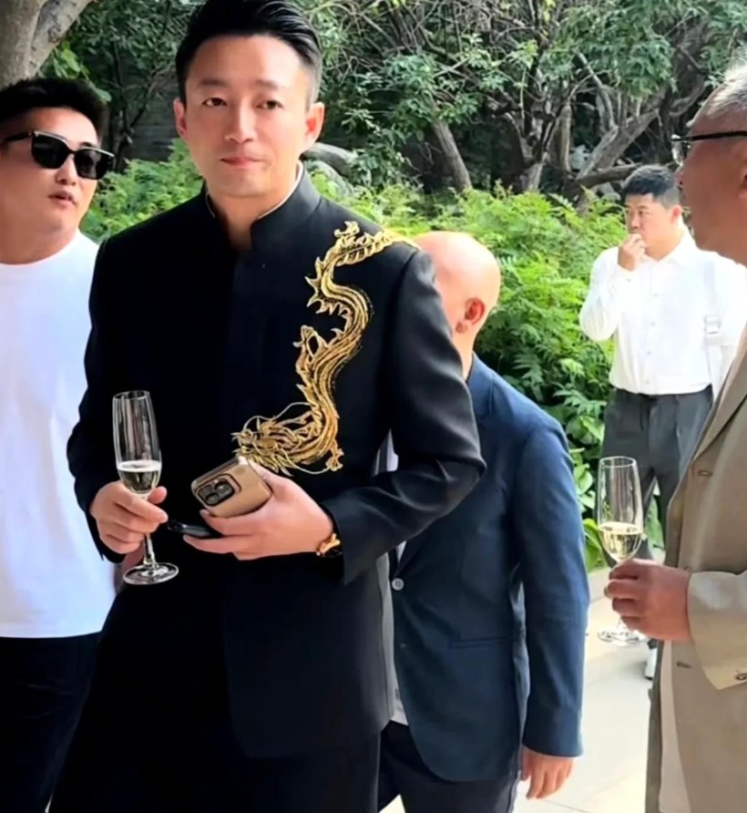 只能说S妈放不下前女婿，在她心底汪小菲才是真正的女婿，现在汪再婚，她感觉到了背叛