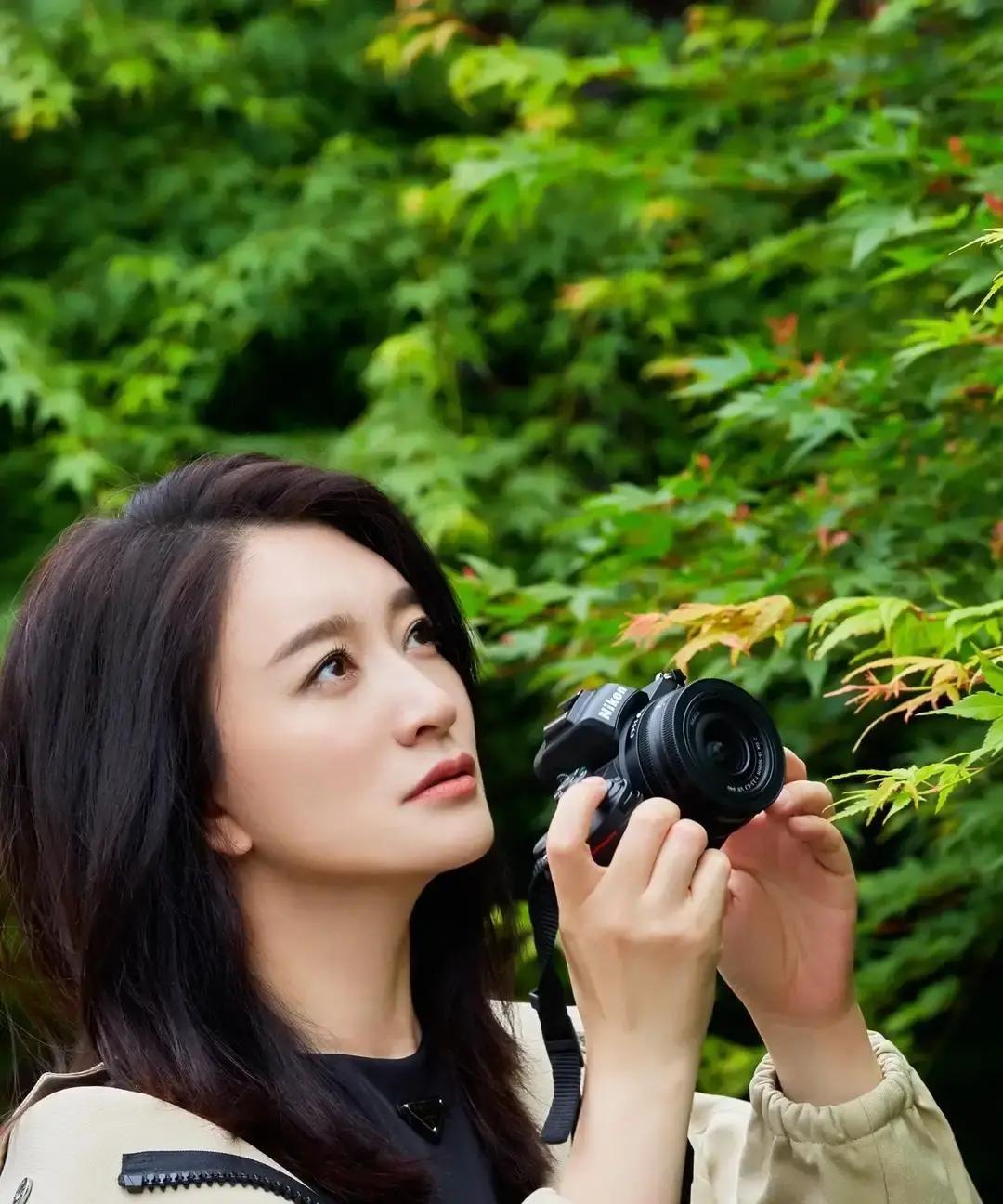 离婚后的李小冉问郭京飞，我以后怎么办啊？郭京飞回她，你以后会越过越顺，先把自
