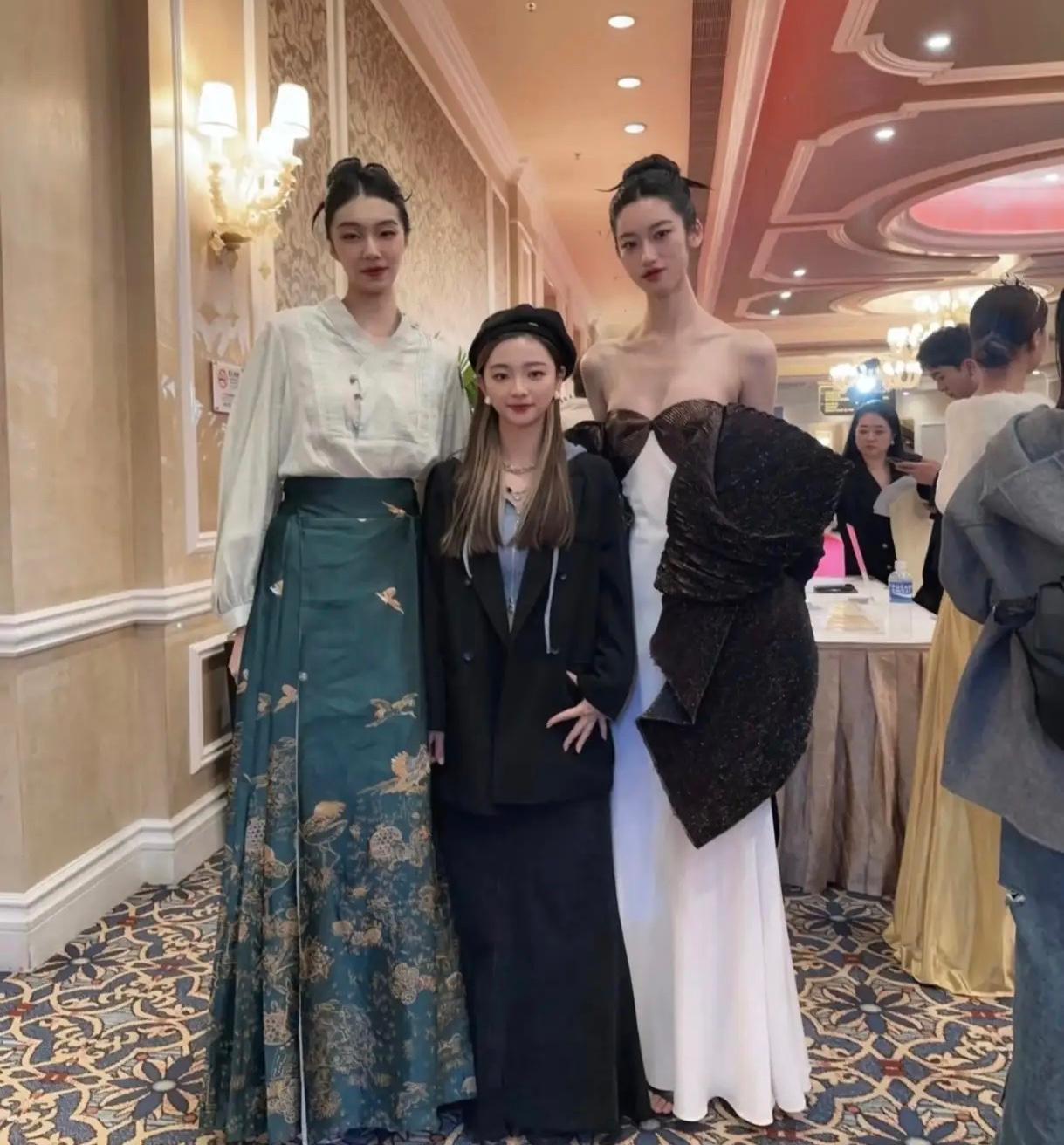 你信吗？一个女孩子即使长得再美，但是如果个子太矮，就只能算小美女，跟