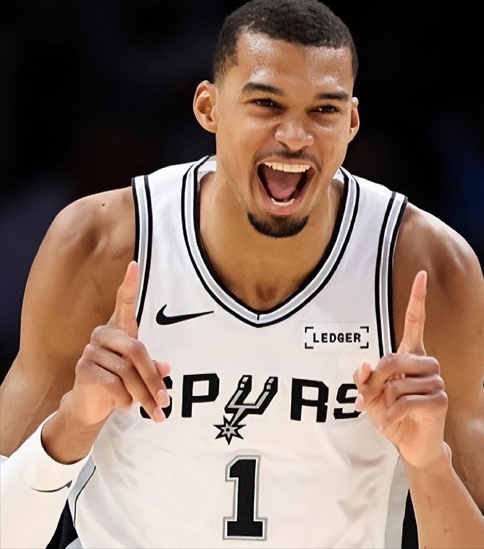 NBA历史上在23岁前单场盖帽5次或以上次数最多的球员：1、文班亚马——59