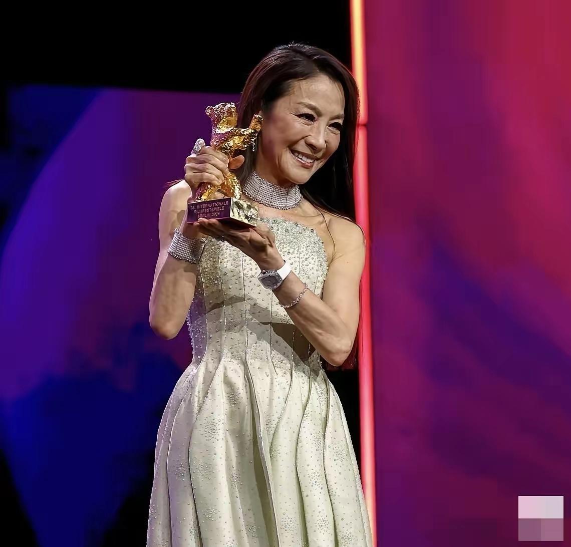 不得不承认，西方思想追求的就是一种真实！2月12日，柏林电影节盛大开幕，64岁