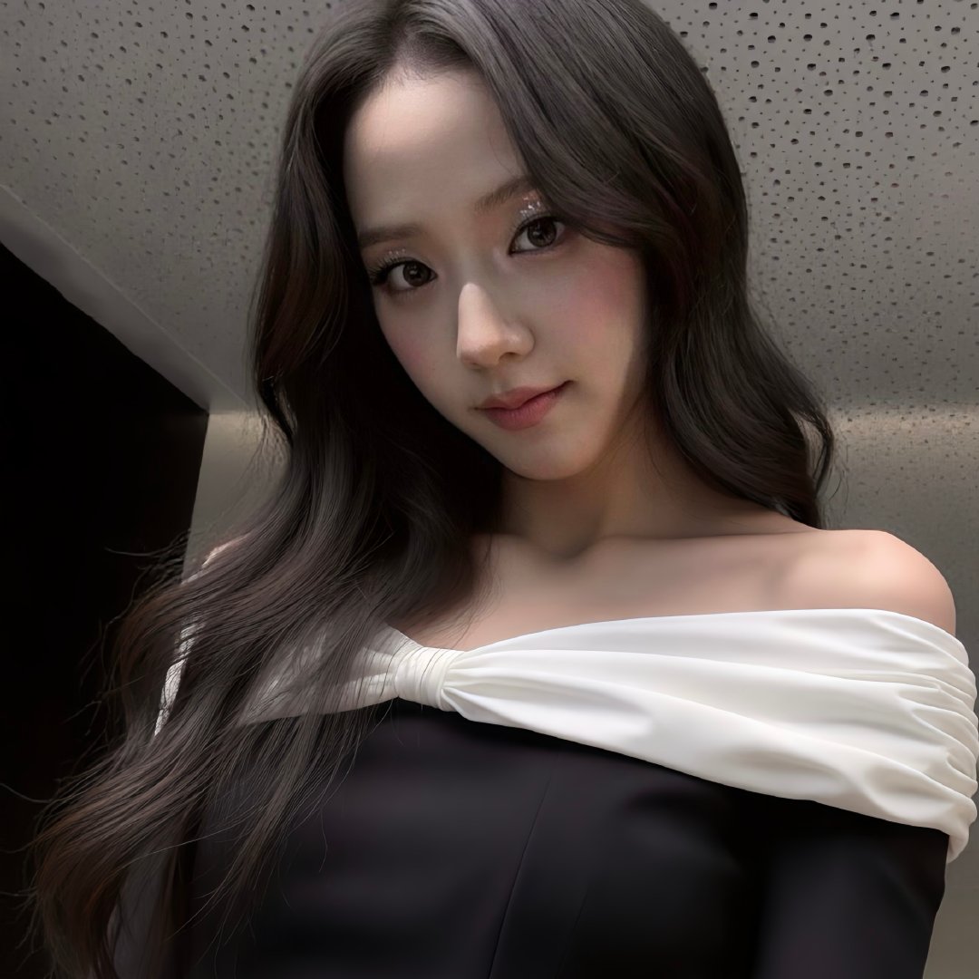 是不是很漂亮呢这个小女孩用来当头像正好#金智秀#​