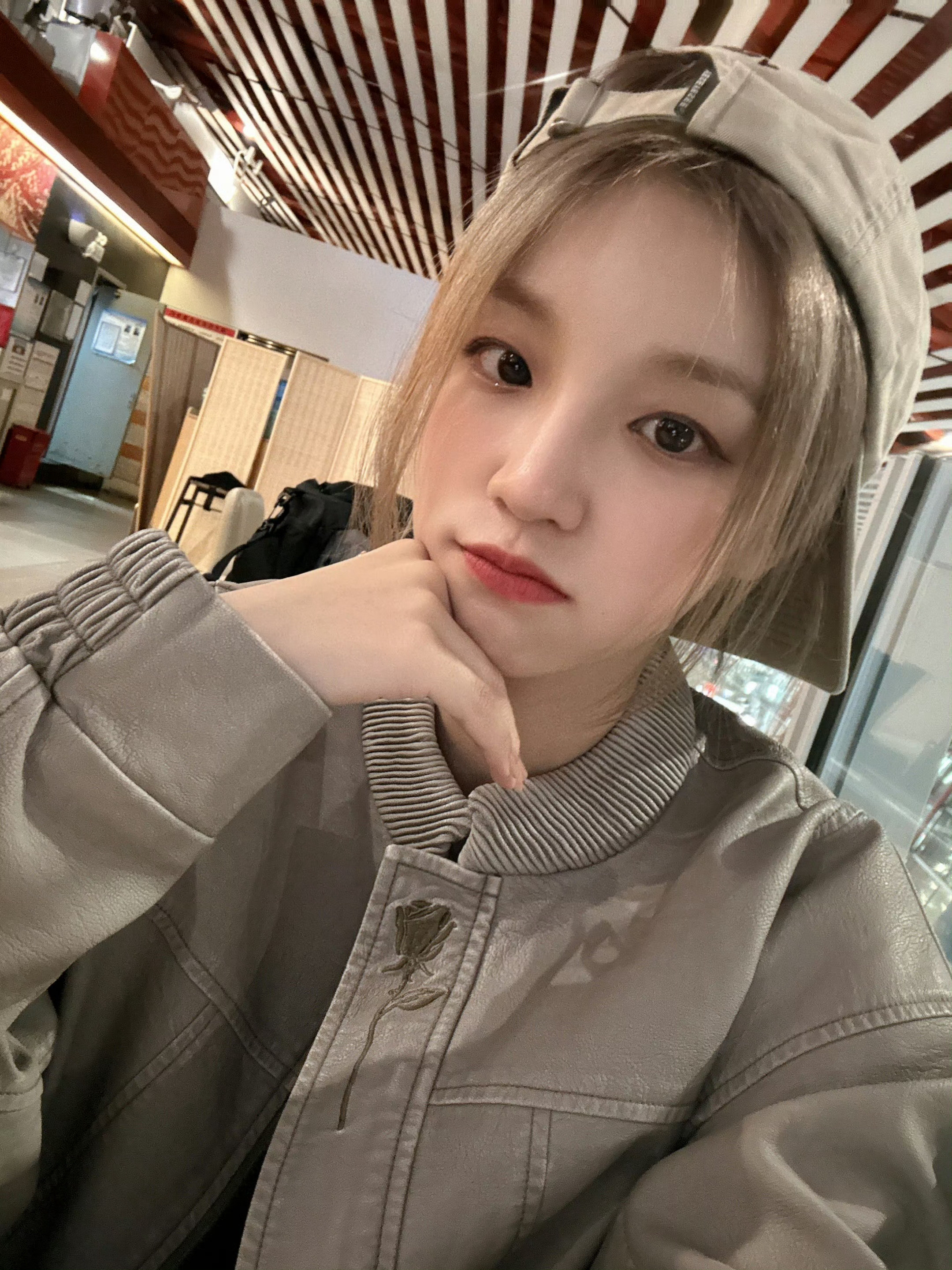 宋雨琦自拍又犯错误了。。。