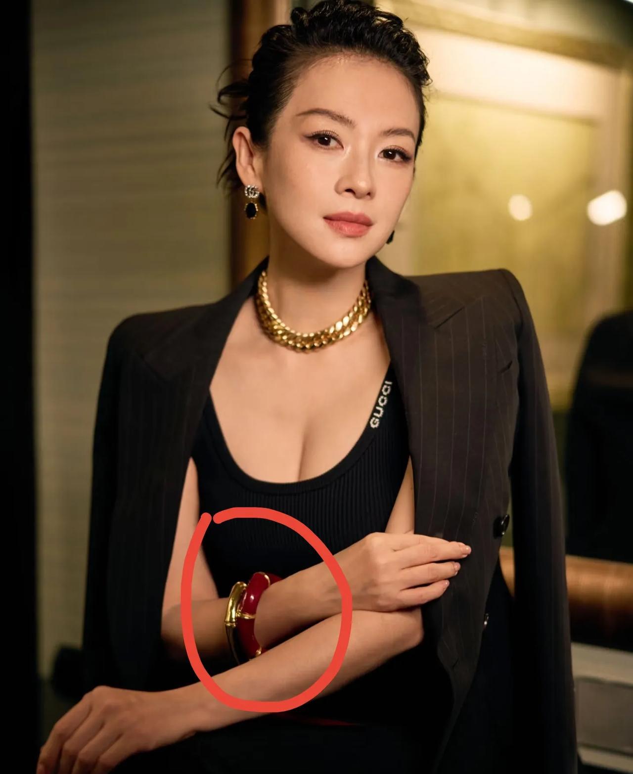 章子怡真是不一般呐！终于知道周润发当年说的果然是真的他说拍电影这么多年，第一