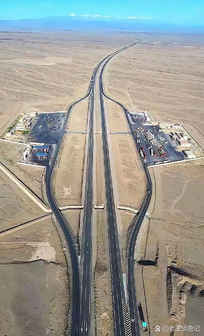 原来高速服务区两边是互通的，你们怎么不早点告诉我呀？