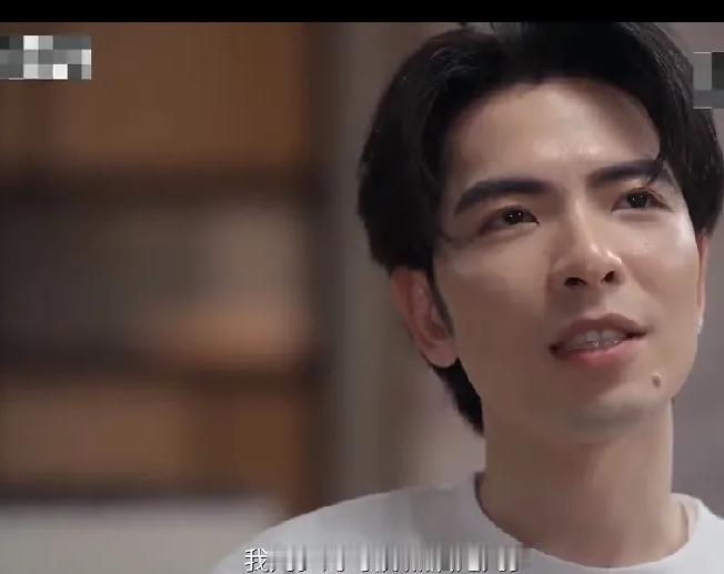 萧敬腾说：“我跟我太太都非常喜欢小孩，但当然也因为太爱，很害怕，我也很心疼，我太