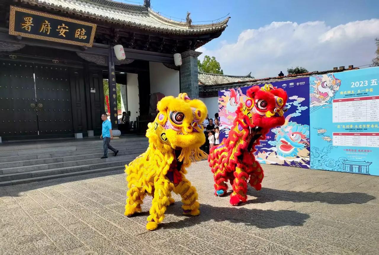 租房旅游的优势与不足。租房旅游是一种旅游方式，深受老年朋友的欢迎。记得五六年前，