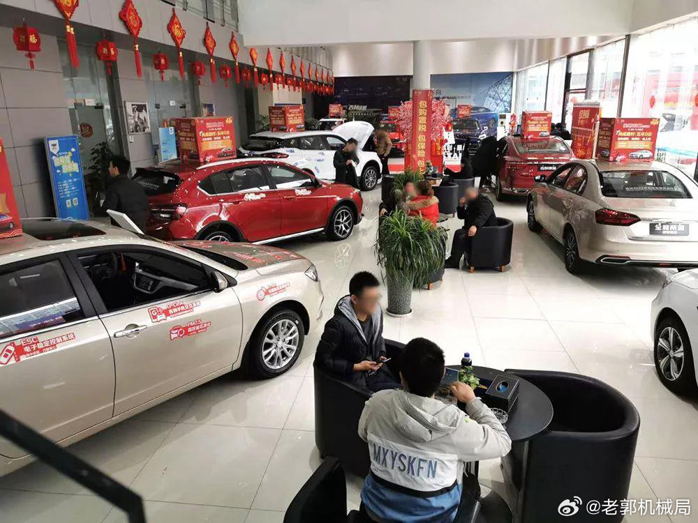 大家是不差钱吗，怎么都去4S店保养？明明大家都知道4S店保养收费更贵，那为什么依