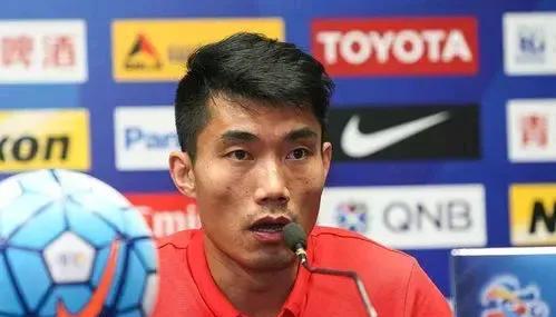有网友爆料郑智将担任国足临时主帅，率队征战东亚杯，这个消息如果是真的，那简直就是