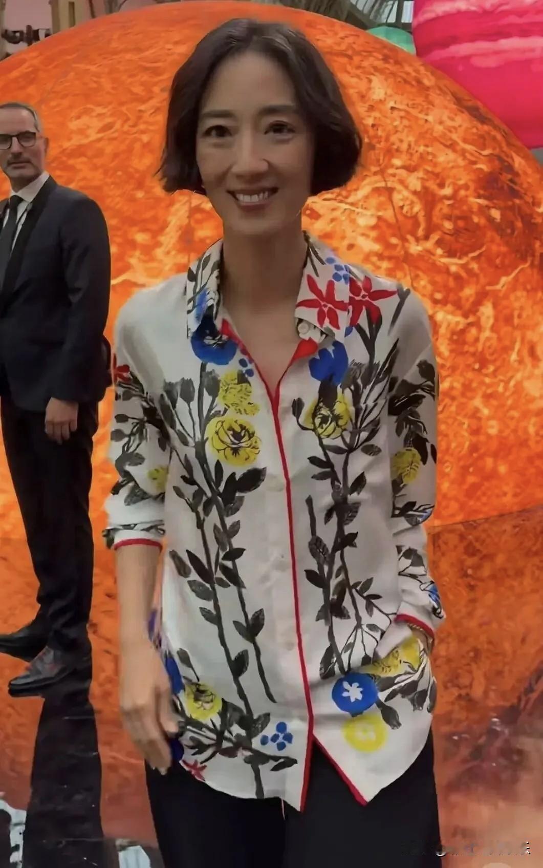 桂纶镁暴瘦以后没有美感，胶原蛋白流失以后看起来比实际年龄老了十岁，完全不像41岁