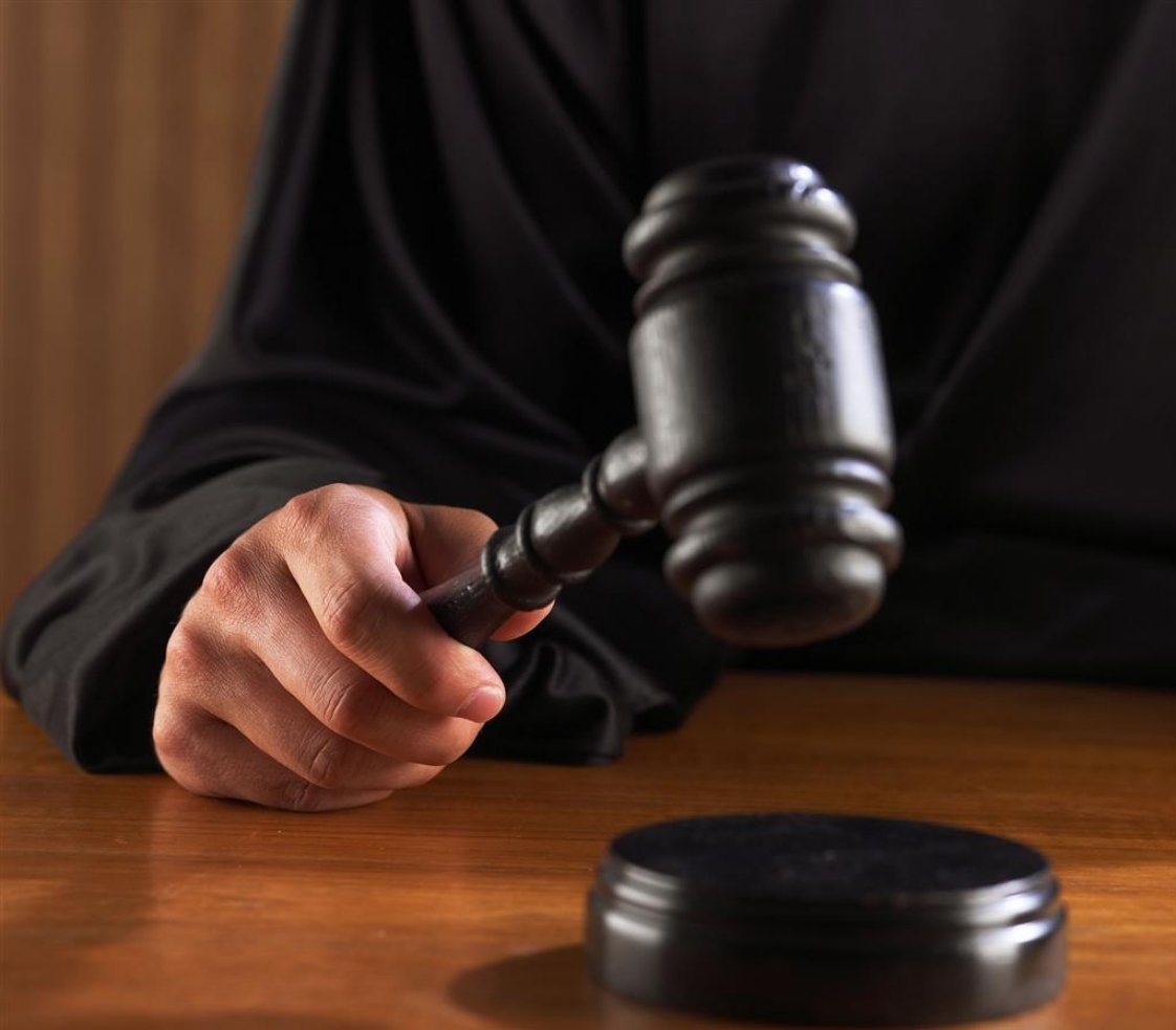 这是罚得太轻了吧？药店想多赚钱能理解，但不能从咱医保卡里打主意啊。家里有老人的更