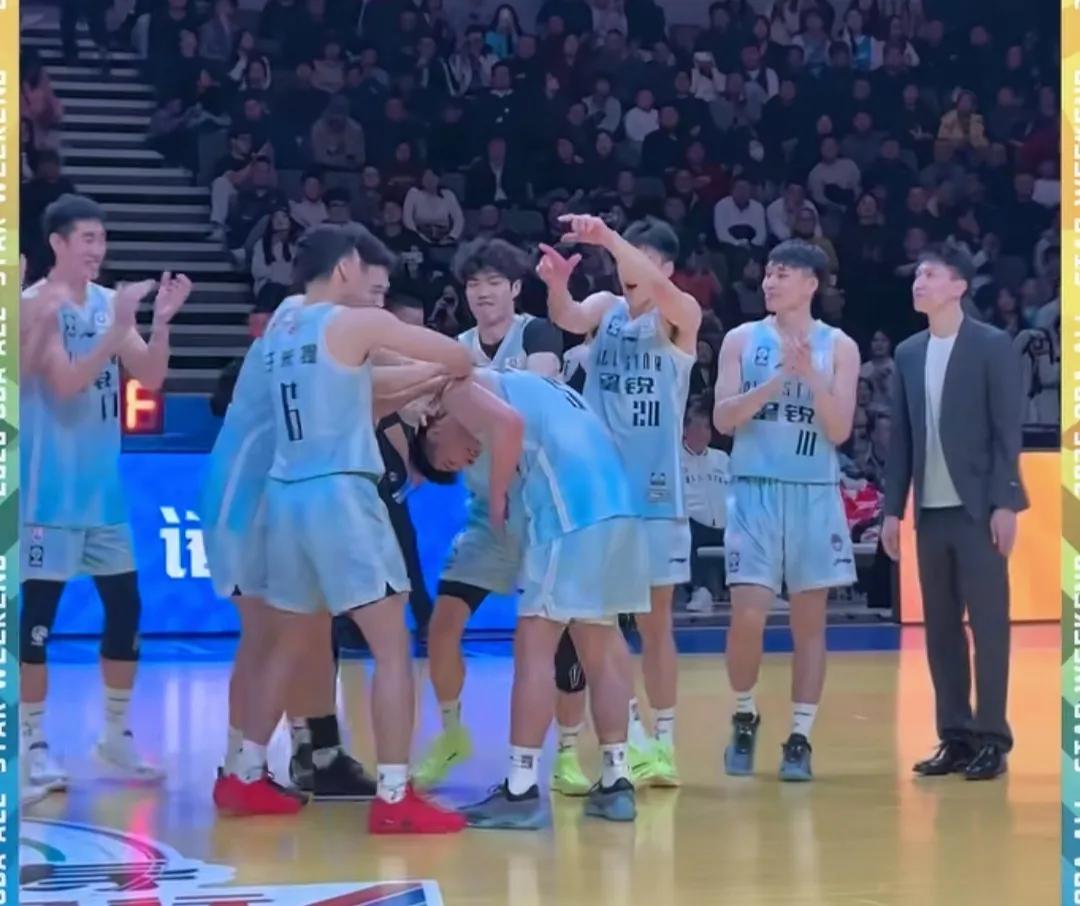 陈家政获全明星星锐赛MVP，可喜可贺。刘晓宇是星锐赛教练，赛前对陈家政说:给你