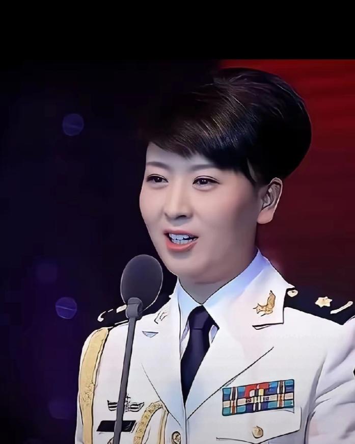 最近演员闫学晶被骂惨了，事情的原因就是，她在直播间说自己儿子，现在过的特别艰难，