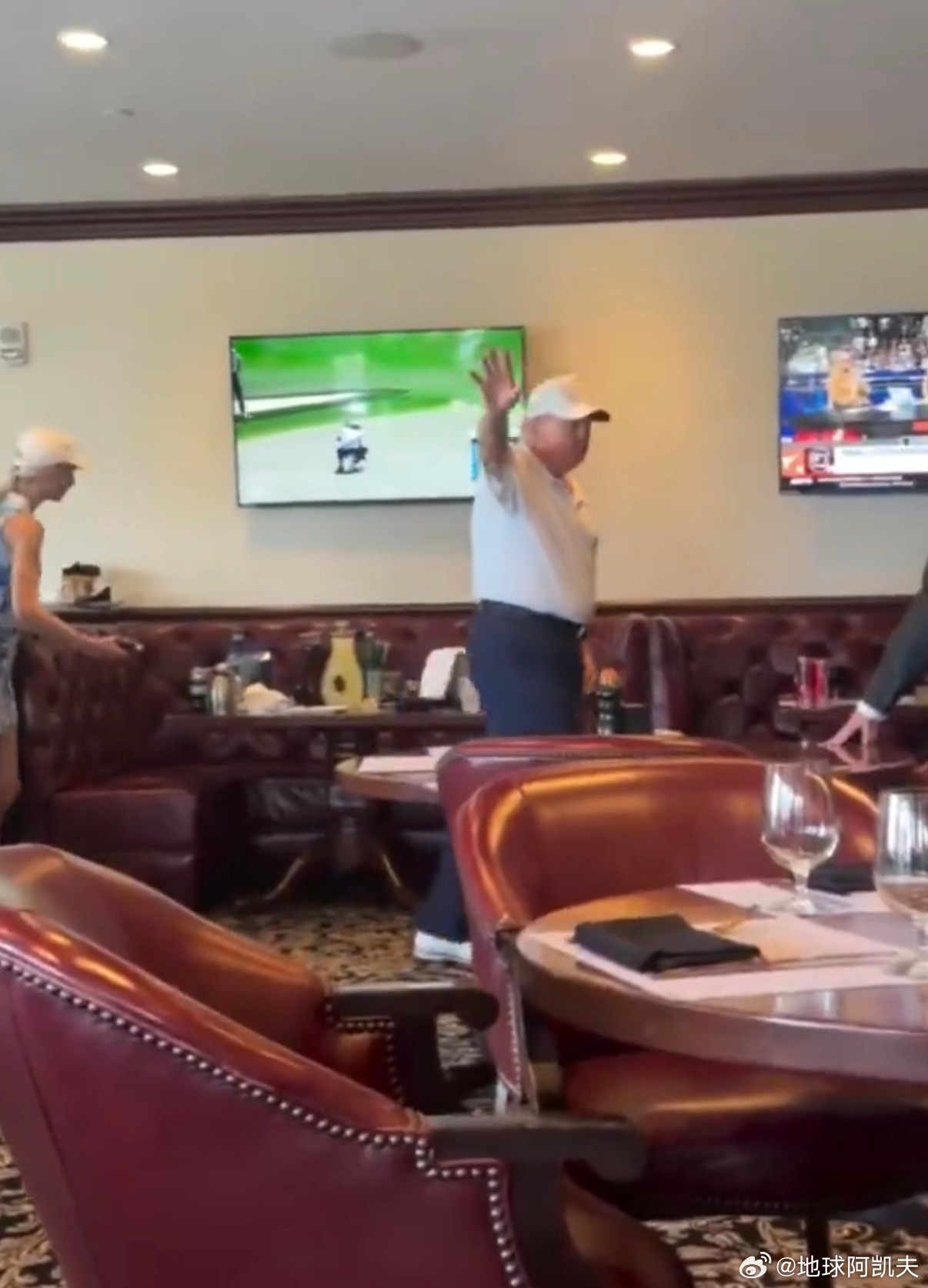 ‼️特朗普总统在迈阿密特朗普国家多拉尔高尔夫俱乐部展示了一款令人惊艳的250