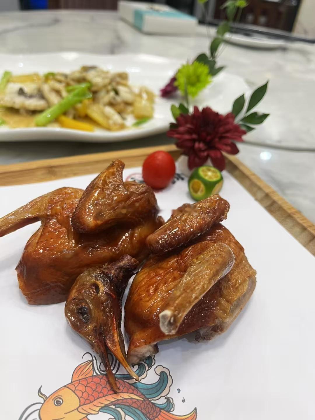 中山乳鸽白切鸡好吃