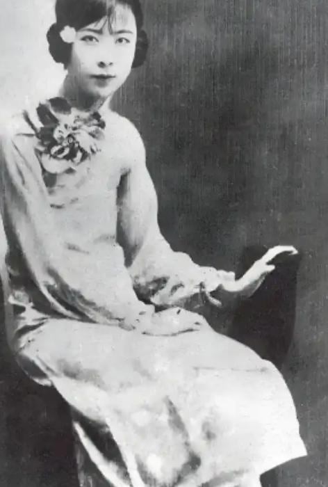 张学良在101岁去世前，终于说出了真相：“其实，当年我被扣押时，救我性命的并不是