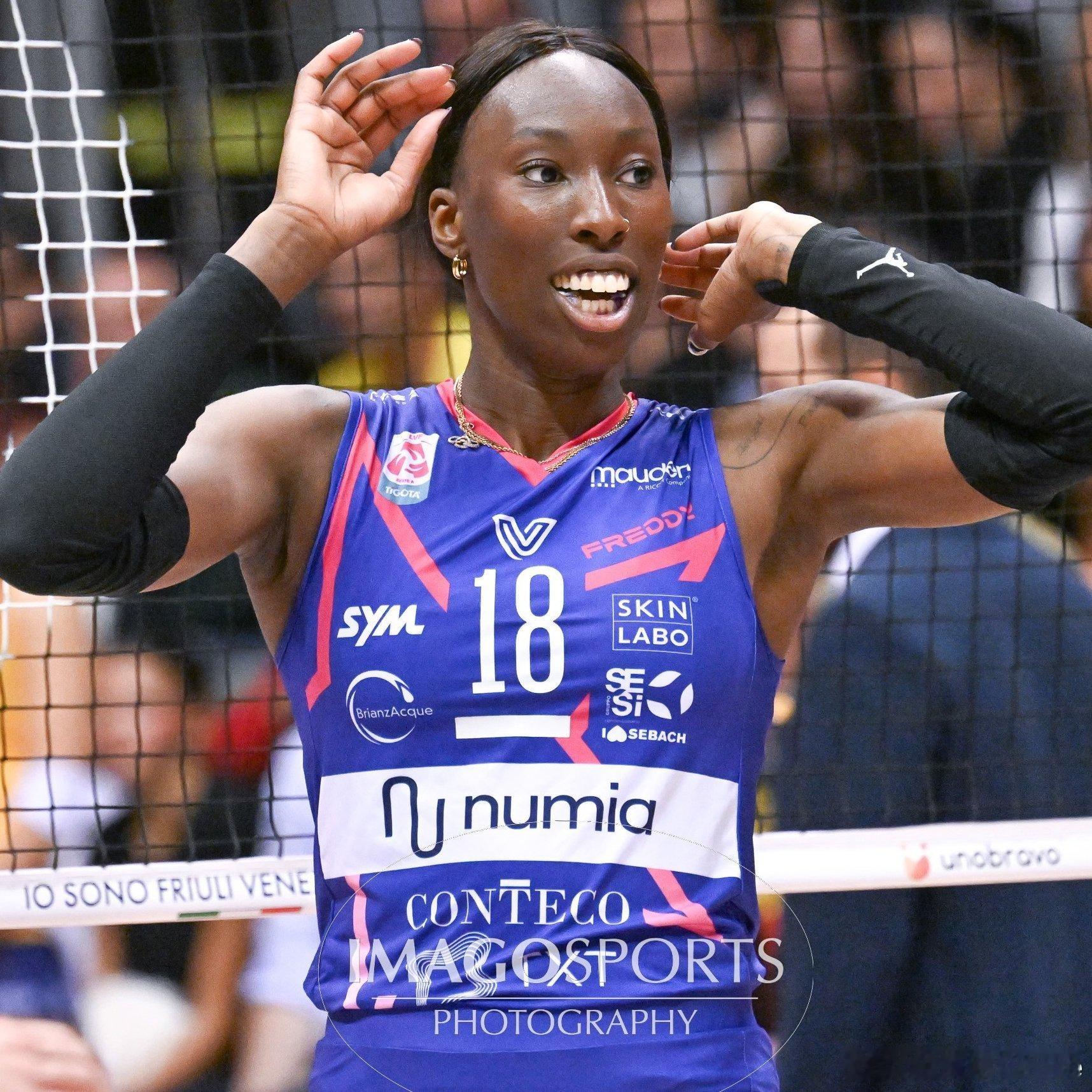 🎙️宝拉.埃格努：运动员的生活很孤独。如果你没有机会和父母住在一起——我认为