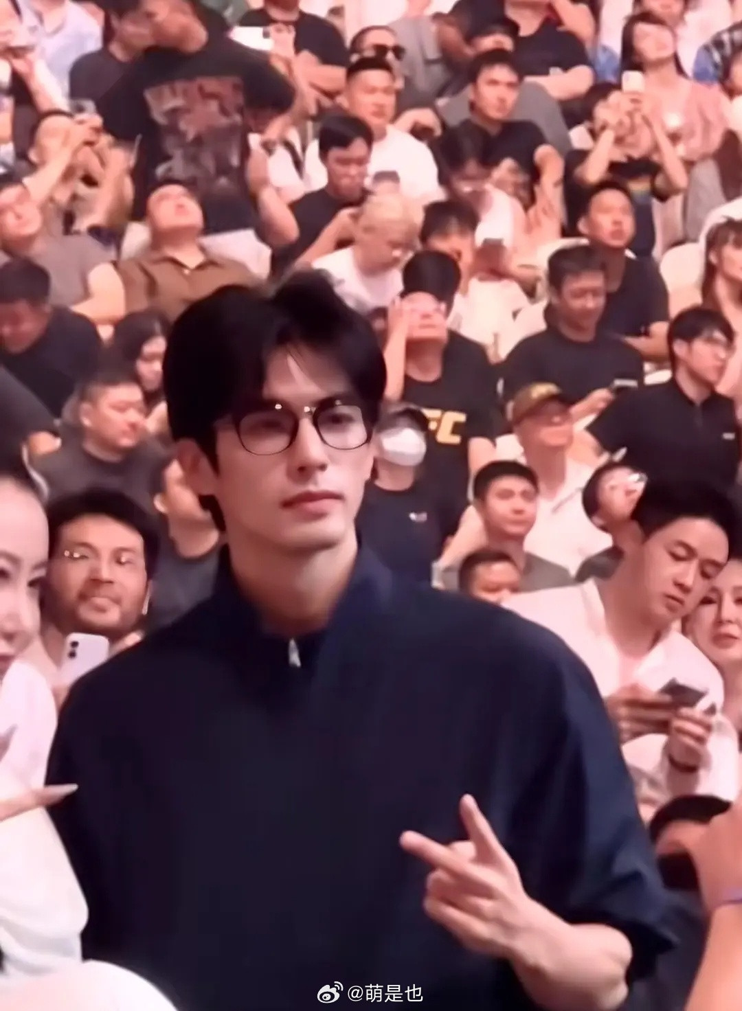 宋威龙这个造型真的被帅到骨相太绝了​​​