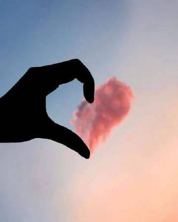 体制内的人想要当领导，就肯定要结婚的。结婚是社会主流，不结婚就是逆社会性。在