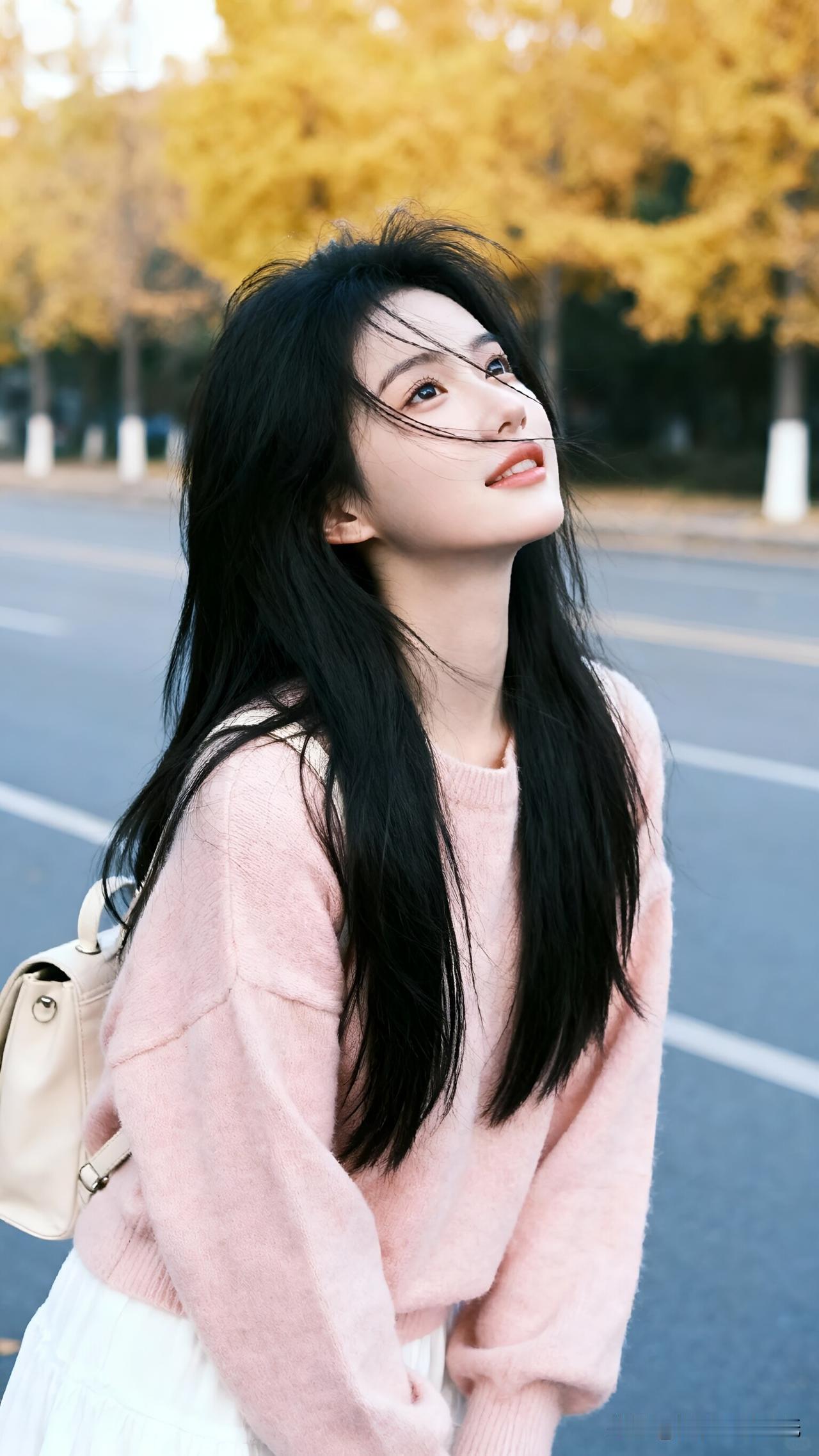 让你第一眼心动的是身材还是颜值?如何穿搭才能展现气质和高贵?