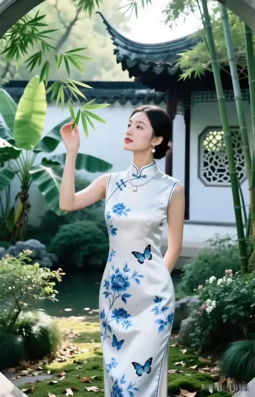 上联:满庭芳菊赏秋色下联:半窗疏影听竹声横批:静享清秋