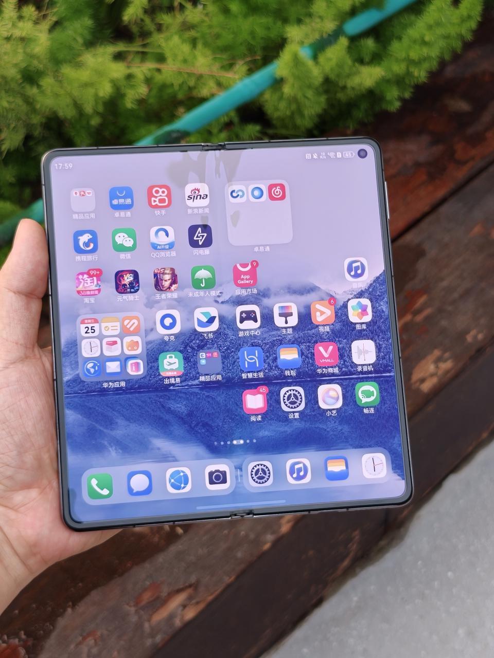 后悔没早点冲！现在居然买不到FindN6了现在用的华为MateX6也不错