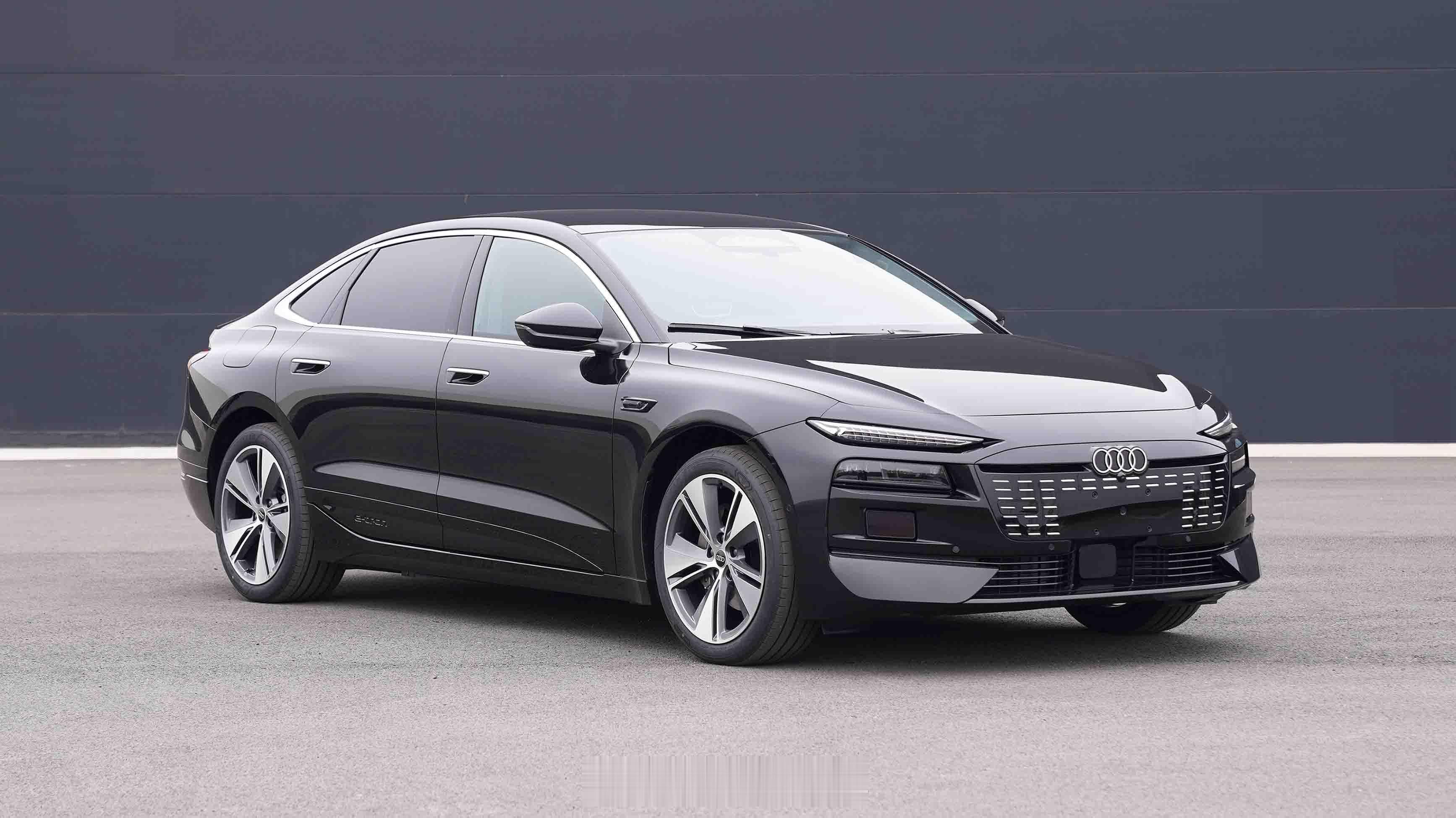 纯电奥迪A6L，比之前车库路人拍的上相多了单电机260KW，也有双电机可选，有激