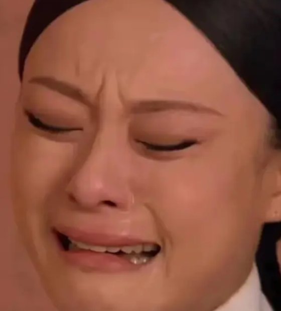 当前，县城的大龄剩女一抓一大把，在婚恋市场一点也不香了，开始着急了！今天，听一