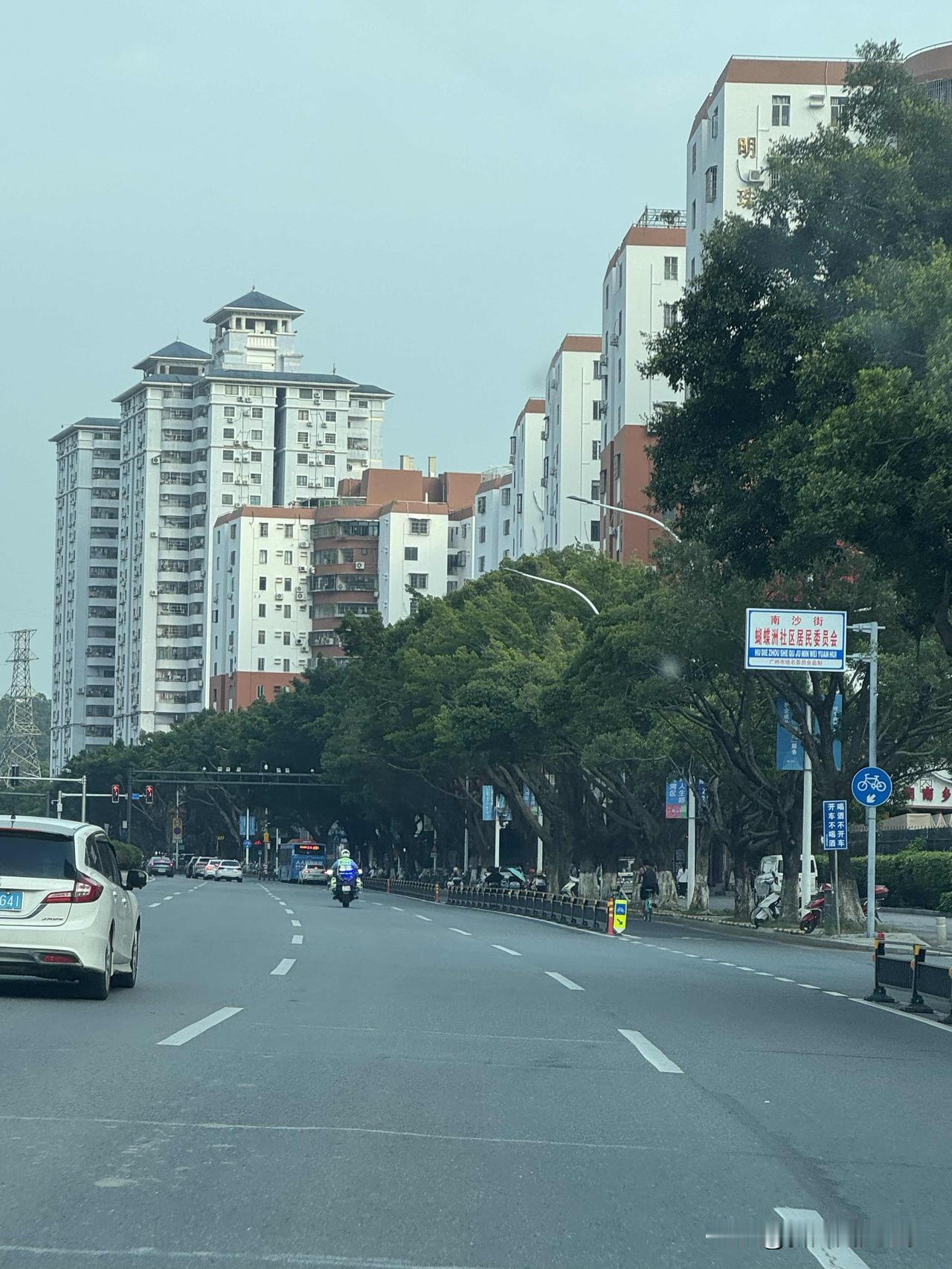 在广州南沙买房真的把我坑惨了！一年丢了100万！我一个前同事现在恨死南沙房价