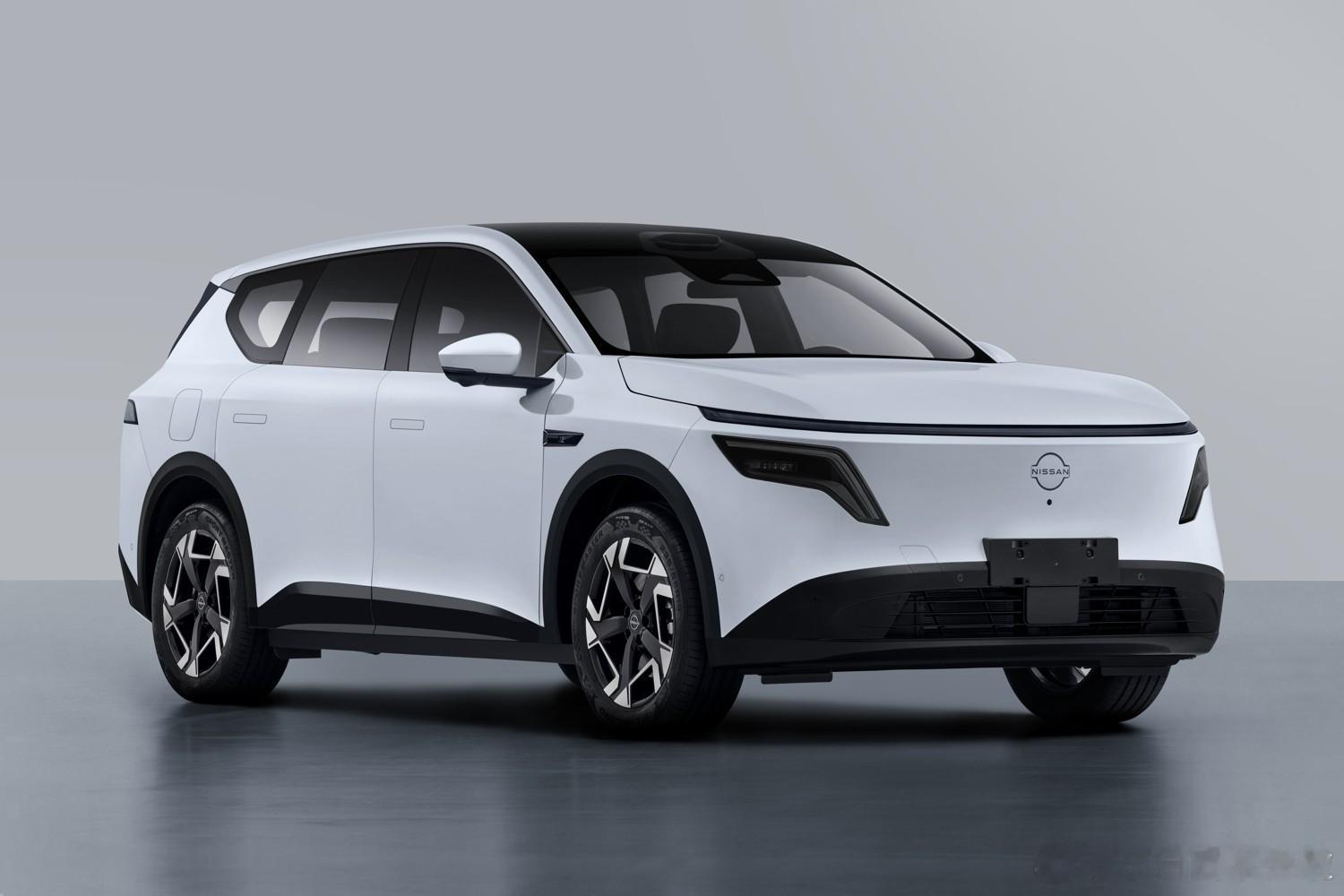 东风日产继日产N7和N6之后，终于来了一台SUV车型——NX8。这样