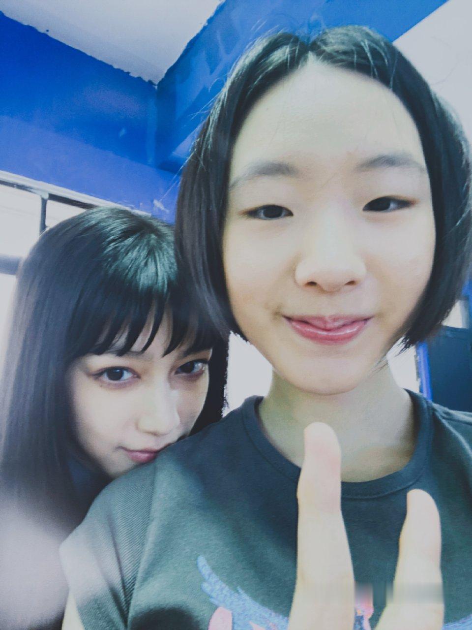 小S大女儿Elly分享聪明镇拍摄花絮。